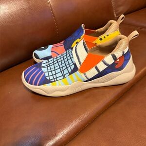 UIN Multicolor Artistic Flats